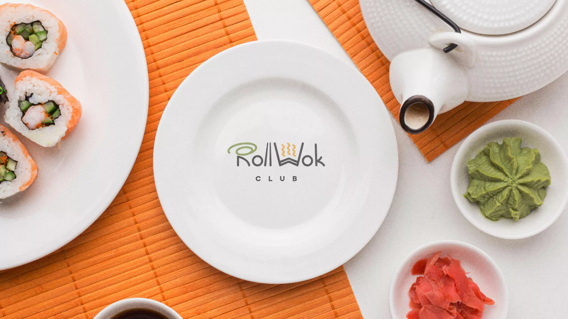 Разработка логотипа и фирменного стиля суши-бара «Roll Wok Club» в Тихорецке